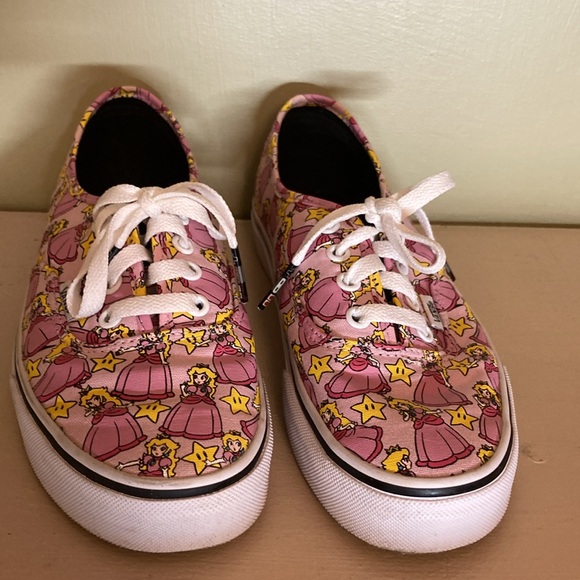 Vans Princess Peach Game Over Nintendo sneakers size 7.5 EUC! - Picture 2 of 5